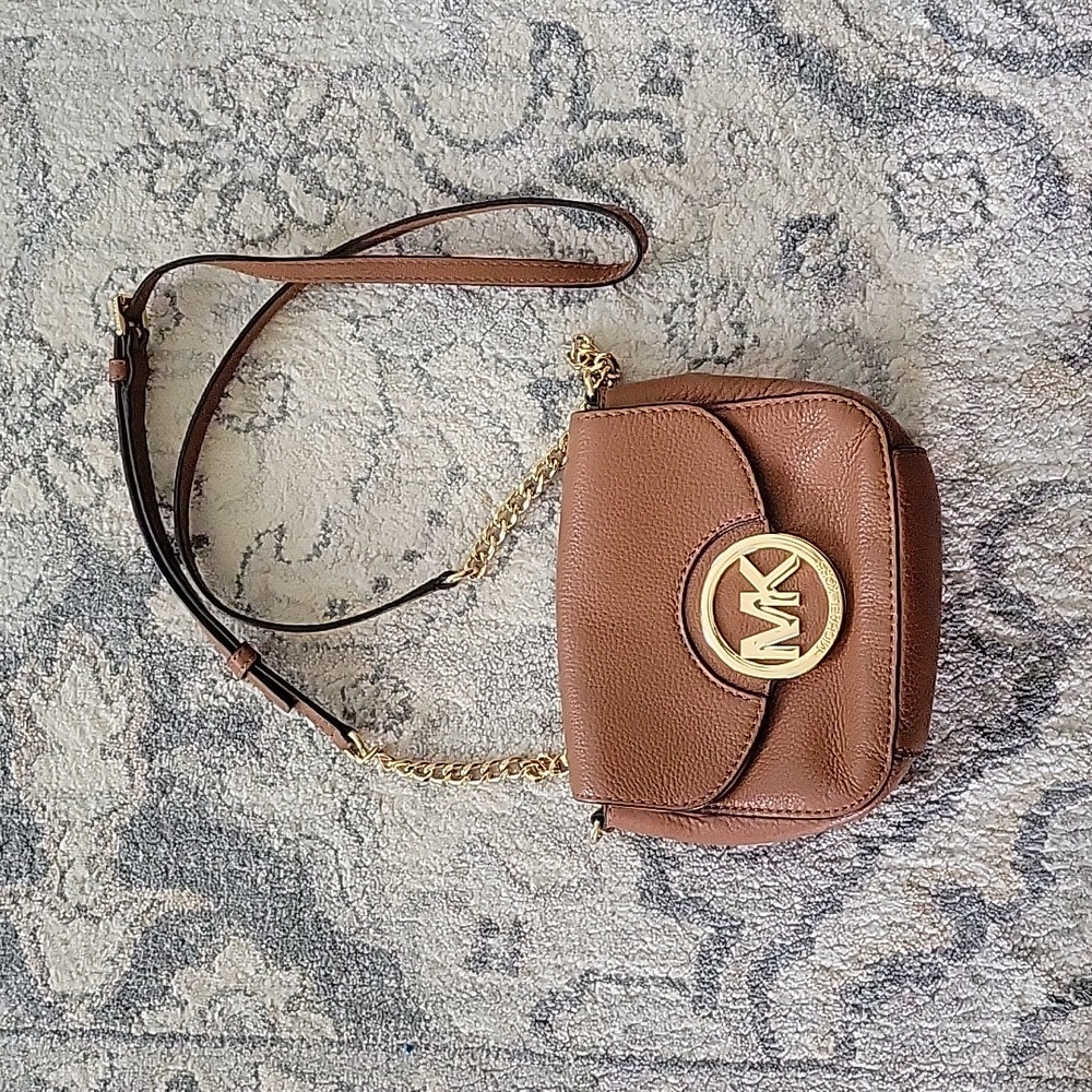 Micheal Kors purse
